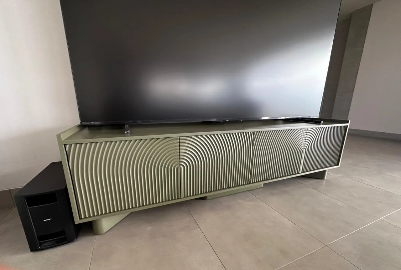 Consola de TV con arcos — 1